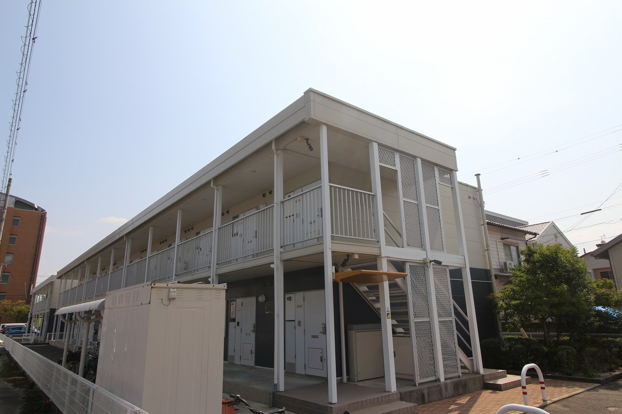 松前駅より徒歩8分 築23年4ヶ月 2階建の賃貸物件