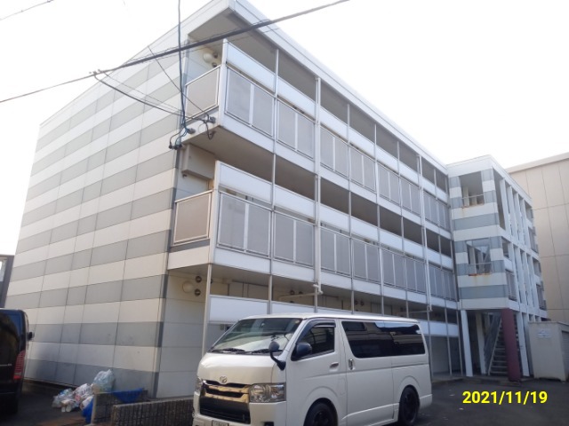 山王駅より徒歩7分 築23年 3階建の賃貸物件