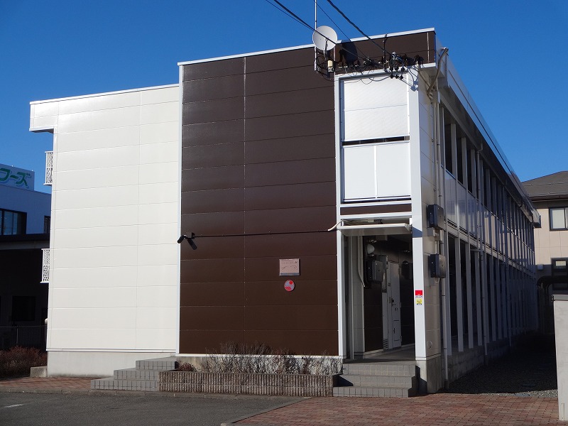 伊那市駅よりバス6分 築22年6ヶ月 2階建の賃貸物件