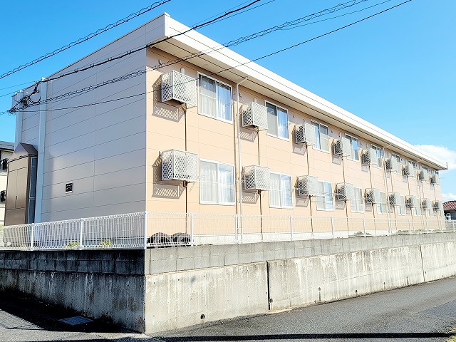 湖山駅よりバス12分 築22年2ヶ月 2階建の賃貸物件