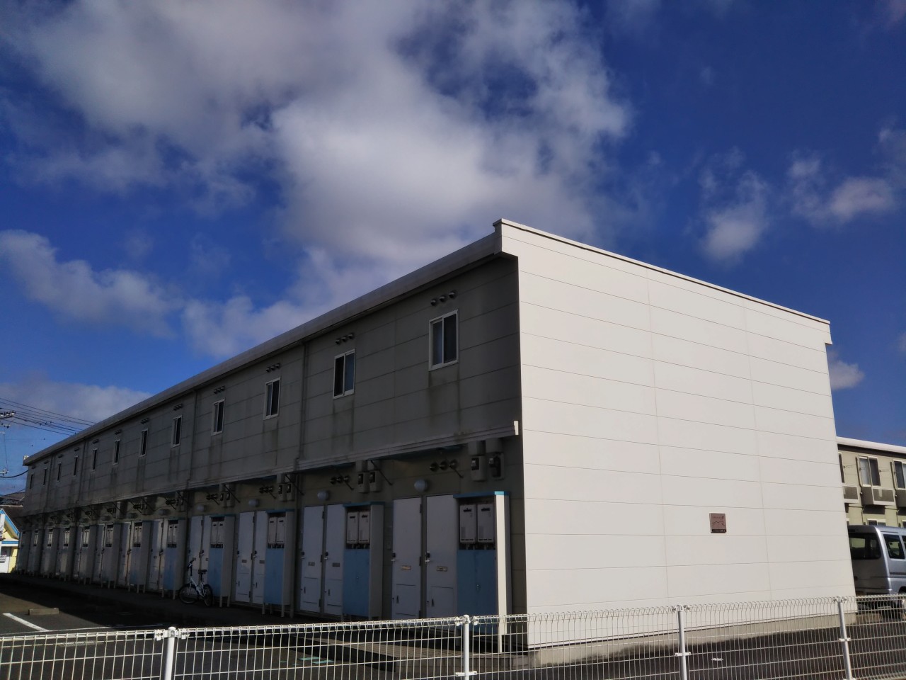鹿島神宮駅よりバス13分 築22年6ヶ月 2階建の賃貸物件