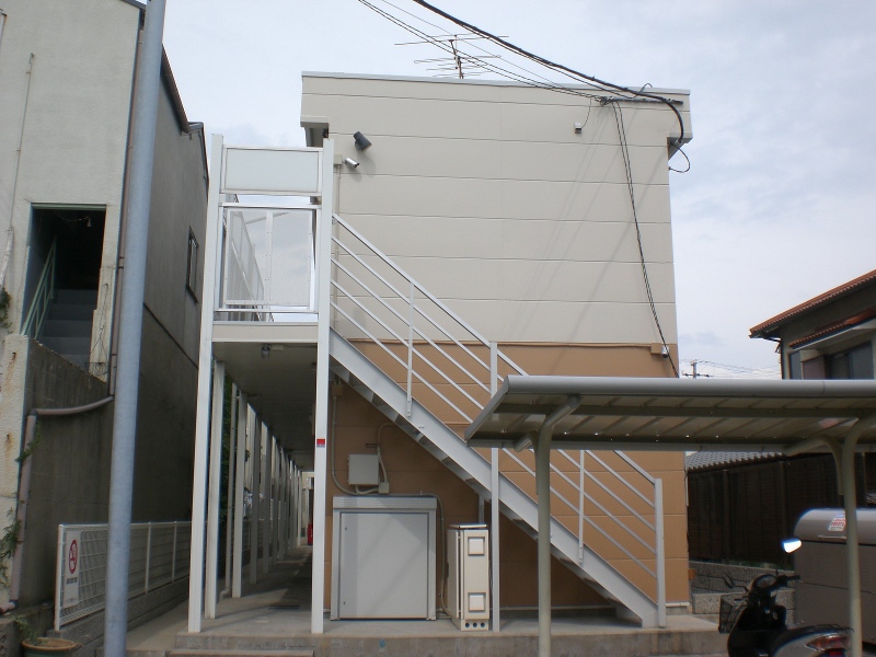 レオパレス潮見台２の賃貸物件