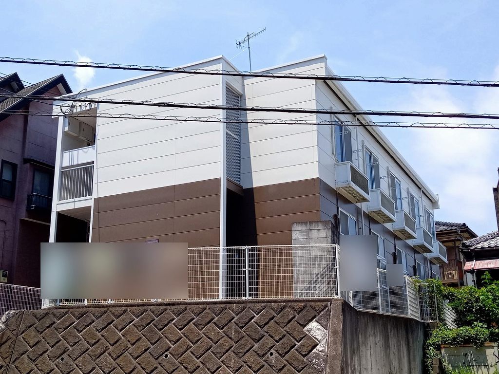 秦野駅より徒歩15分 築21年3ヶ月 2階建の賃貸物件