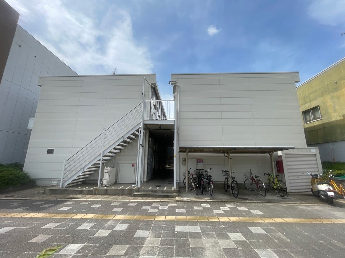 和歌山市駅より徒歩14分 築22年4ヶ月 2階建の賃貸物件
