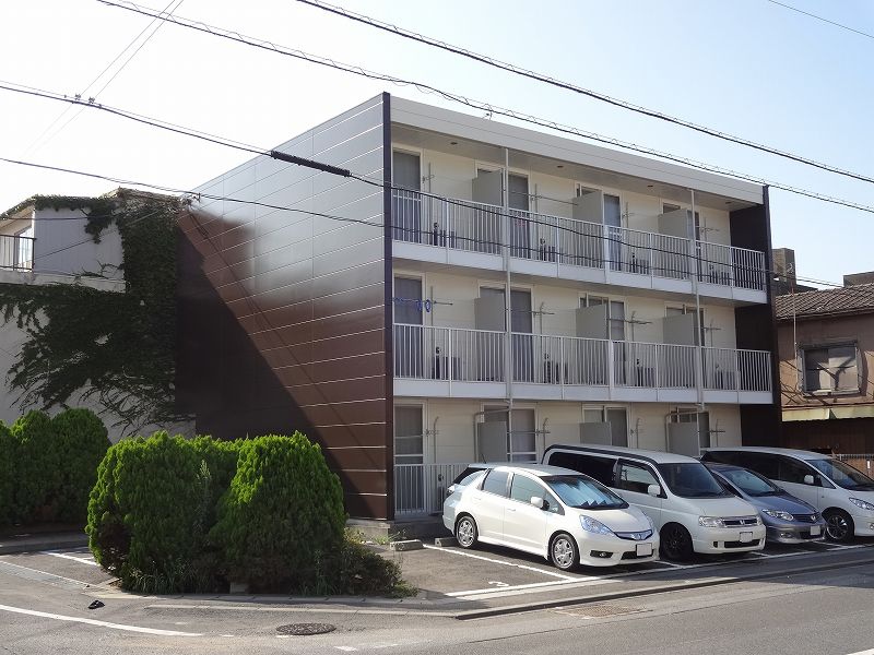 本銚子駅より徒歩7分 築21年11ヶ月 3階建の賃貸物件