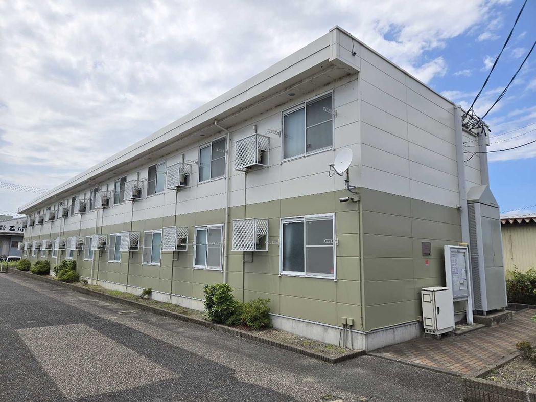 亀田駅より徒歩13分 築21年10ヶ月 2階建の賃貸物件