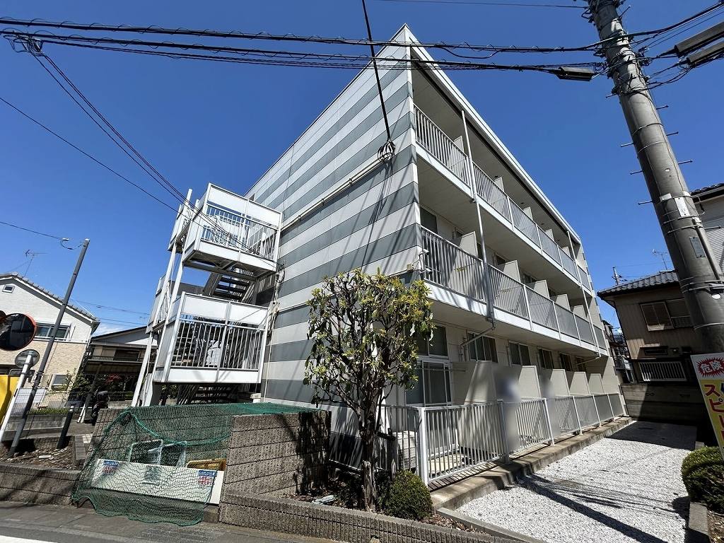 鶴瀬駅より徒歩12分 築22年5ヶ月 3階建の賃貸物件