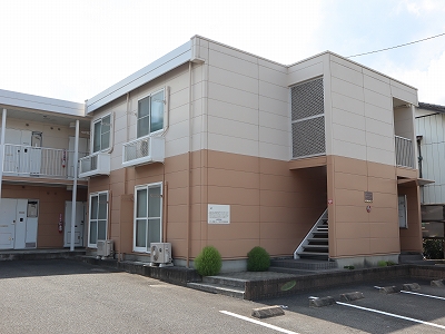 内郷駅よりバス12分 築21年10ヶ月 2階建の賃貸物件