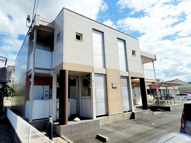 鳥取駅よりバス9分 築21年6ヶ月 2階建の賃貸物件