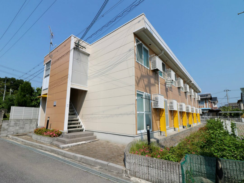 彦根口駅より徒歩6分 築21年1ヶ月 2階建の賃貸物件