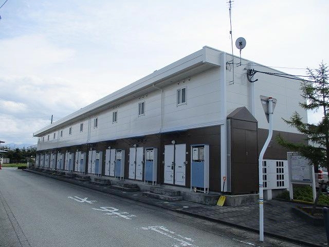 寒河江駅より徒歩9分 築21年3ヶ月 2階建の賃貸物件