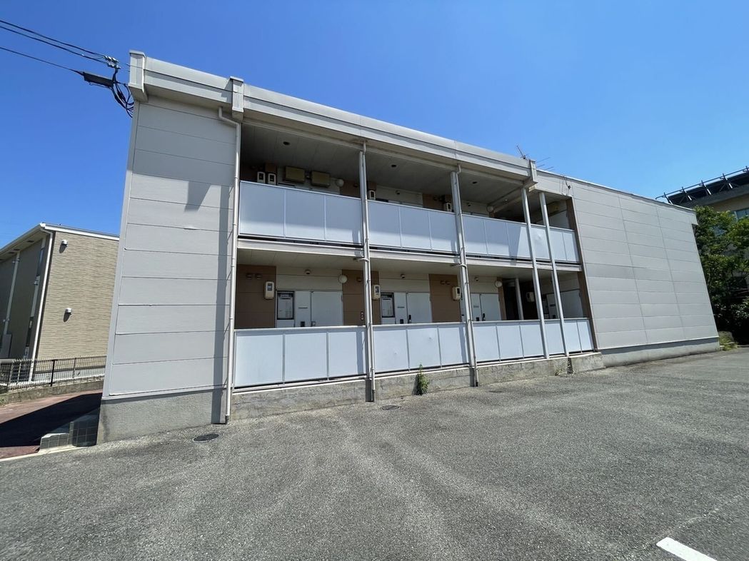 揖屋駅より徒歩6分 築21年8ヶ月 2階建の賃貸物件