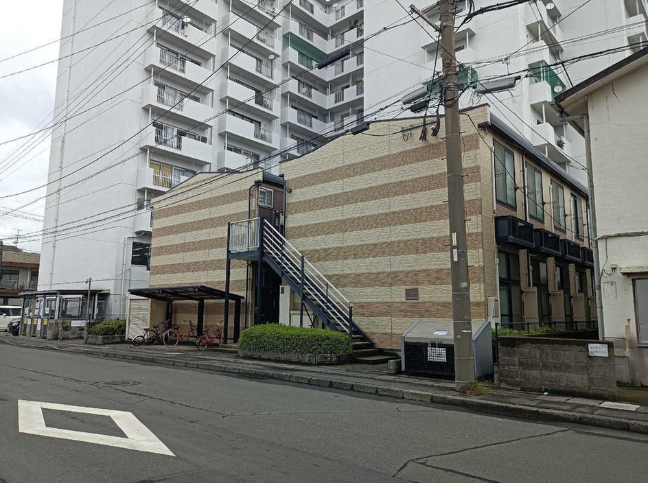 レオパレスカーサナポリの賃貸物件