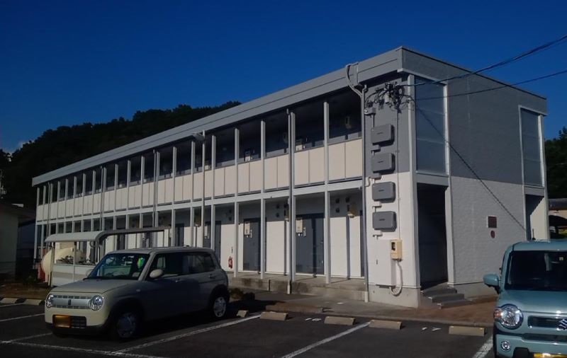 大学前駅より徒歩6分 築20年8ヶ月 2階建の賃貸物件