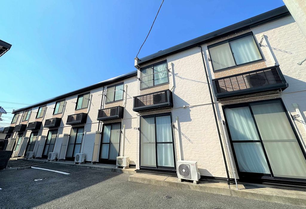 逗子駅よりバス35分 築20年8ヶ月 2階建の賃貸物件