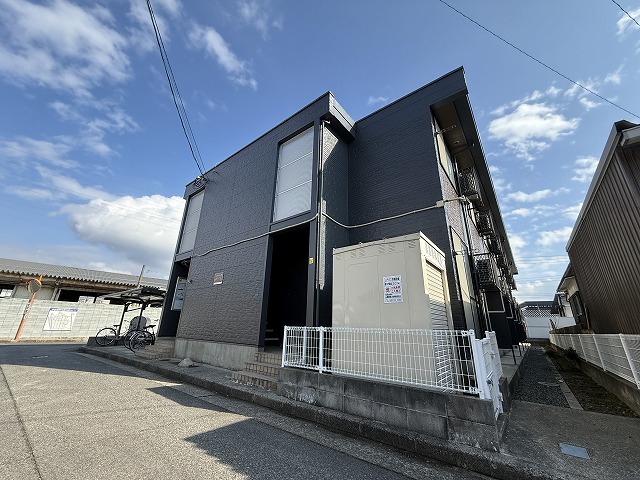 鳥取駅よりバス7分 築21年 2階建の賃貸物件