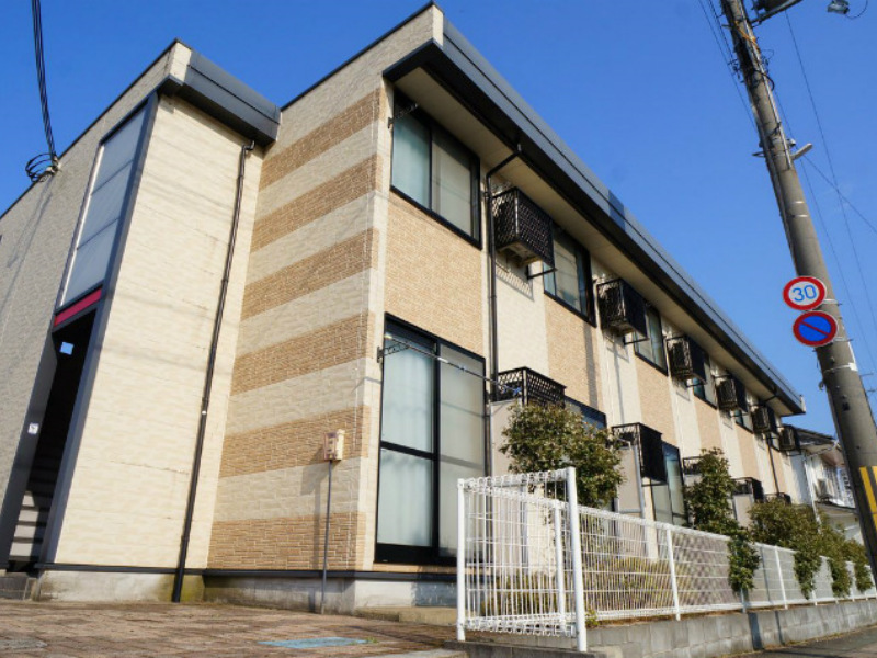 小浜駅より徒歩3分 築20年8ヶ月 2階建の賃貸物件