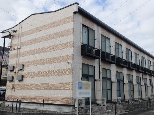 戸塚駅よりバス12分 築20年6ヶ月 2階建の賃貸物件