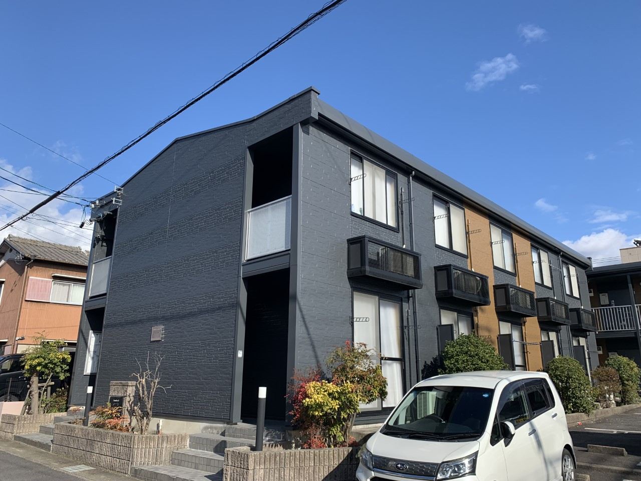 三郷駅より徒歩8分 築20年9ヶ月 2階建の賃貸物件