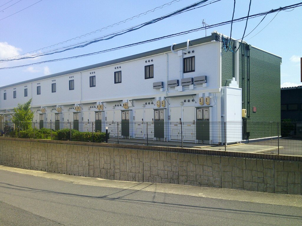 西大手駅より徒歩15分 築20年10ヶ月 2階建の賃貸物件