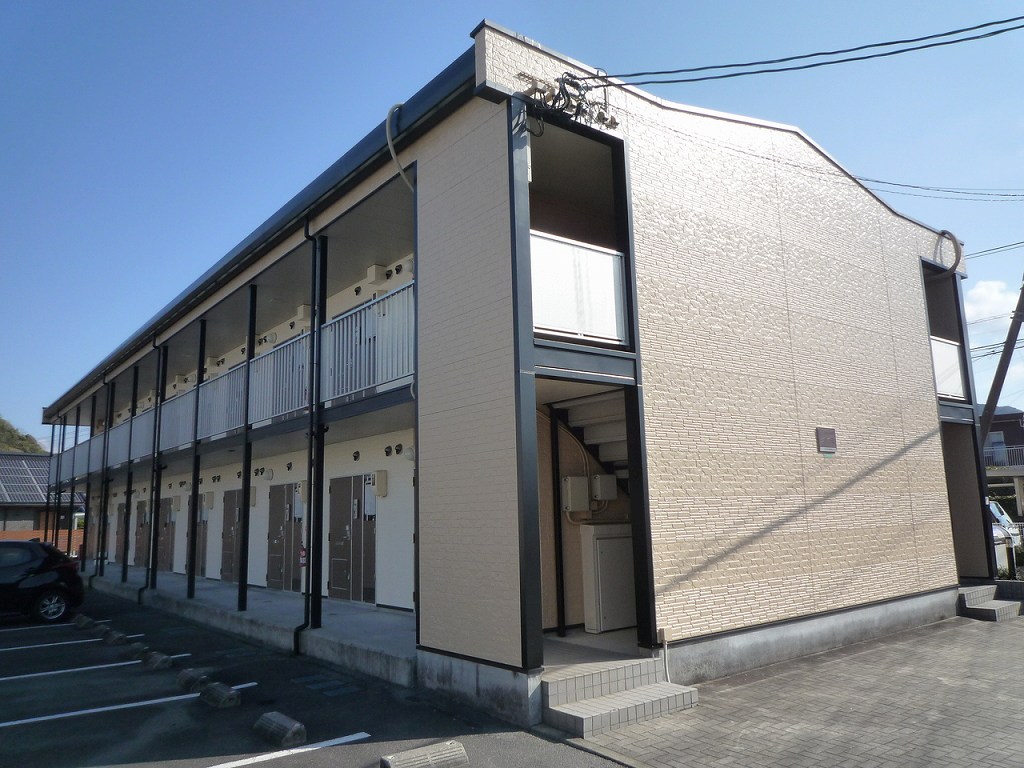 レオパレスくすの木３の賃貸物件