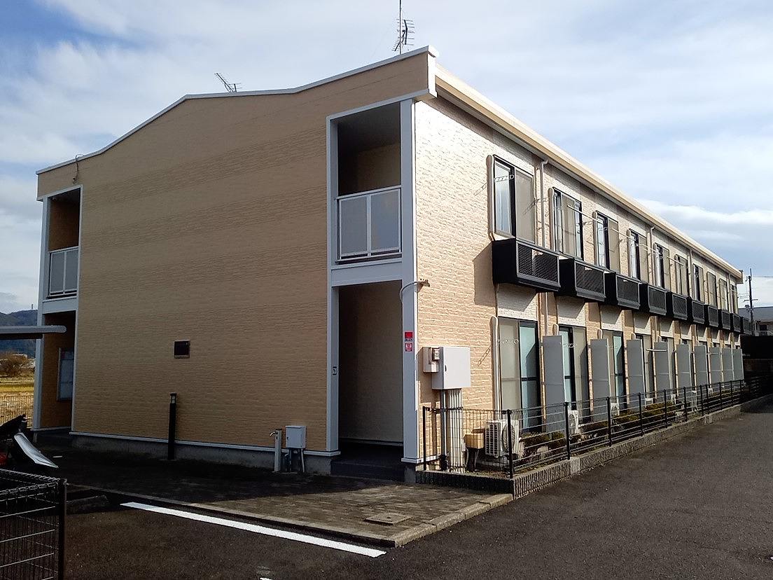 石部駅より徒歩18分 築20年9ヶ月 2階建の賃貸物件