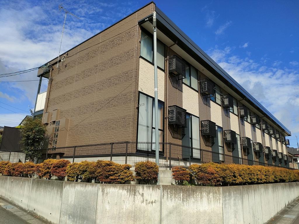 郡山駅よりバス18分 築21年 2階建の賃貸物件