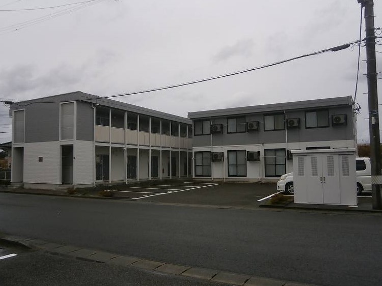 鶴岡駅よりバス19分 築20年7ヶ月 2階建の賃貸物件
