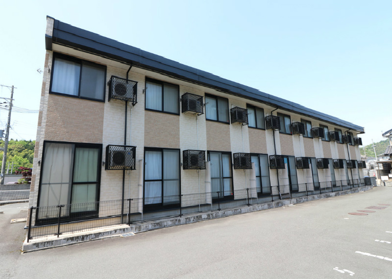 西舞鶴駅よりバス10分 築20年4ヶ月 2階建の賃貸物件