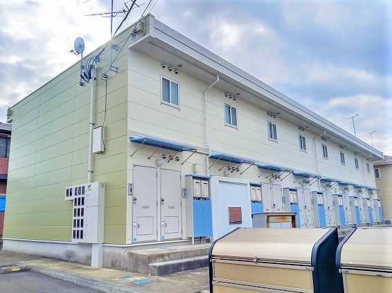 白銀駅よりバス15分 築20年2ヶ月 2階建の賃貸物件