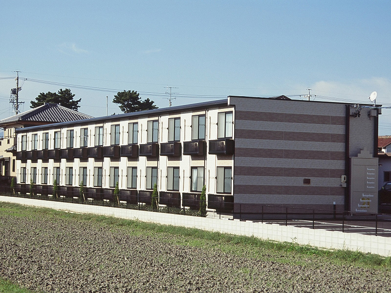 伊勢若松駅より徒歩15分 築20年3ヶ月 2階建の賃貸物件