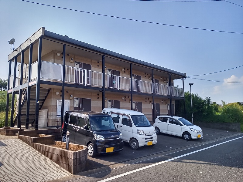 西都城駅より徒歩15分 築20年2ヶ月 2階建の賃貸物件