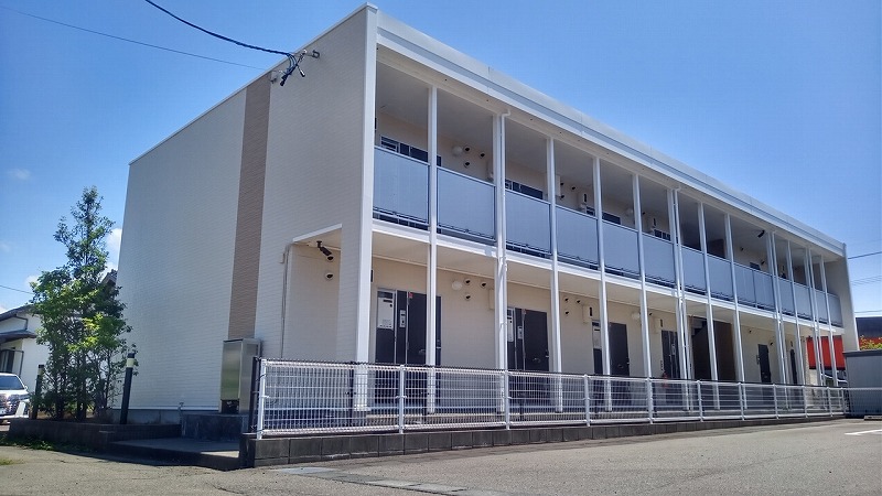 燕駅より徒歩14分 築20年2ヶ月 2階建の賃貸物件