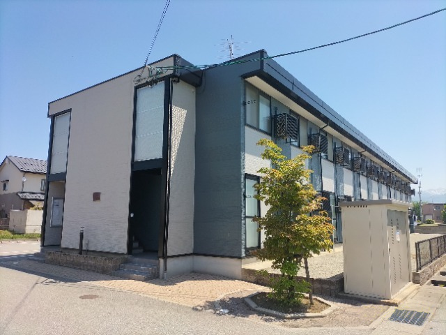 滑川駅より徒歩11分 築19年8ヶ月 2階建の賃貸物件