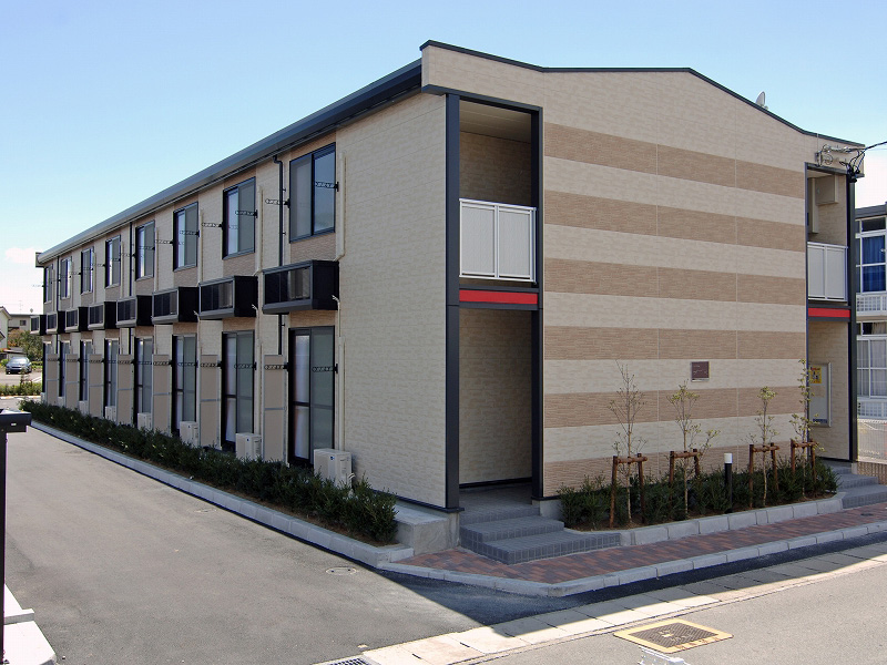 久居駅よりバス4分 築19年9ヶ月 2階建の賃貸物件