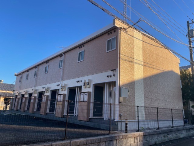 長後駅よりバス16分 築19年3ヶ月 2階建の賃貸物件