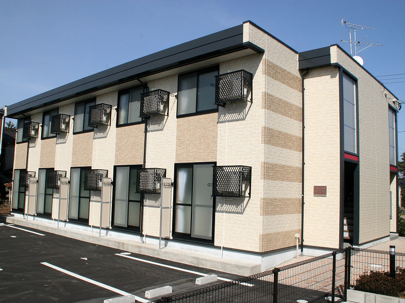 小松駅より徒歩18分 築19年9ヶ月 2階建の賃貸物件