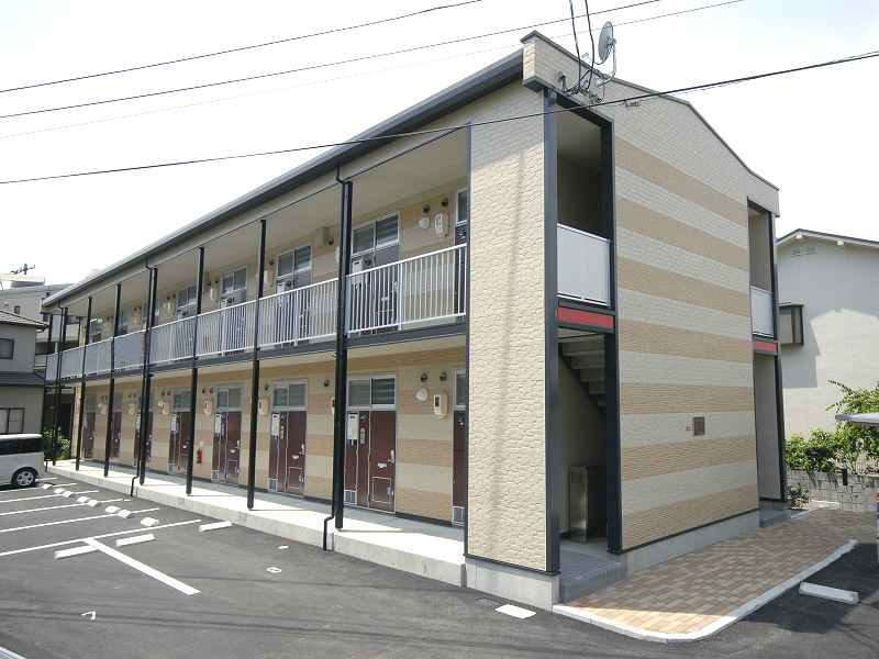レオパレスローザリーの賃貸物件
