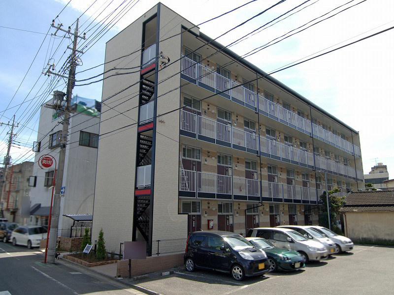 熊谷駅より徒歩8分 築19年2ヶ月 4階建の賃貸物件