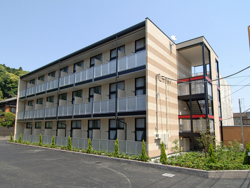 東金駅より徒歩8分 築19年5ヶ月 3階建の賃貸物件