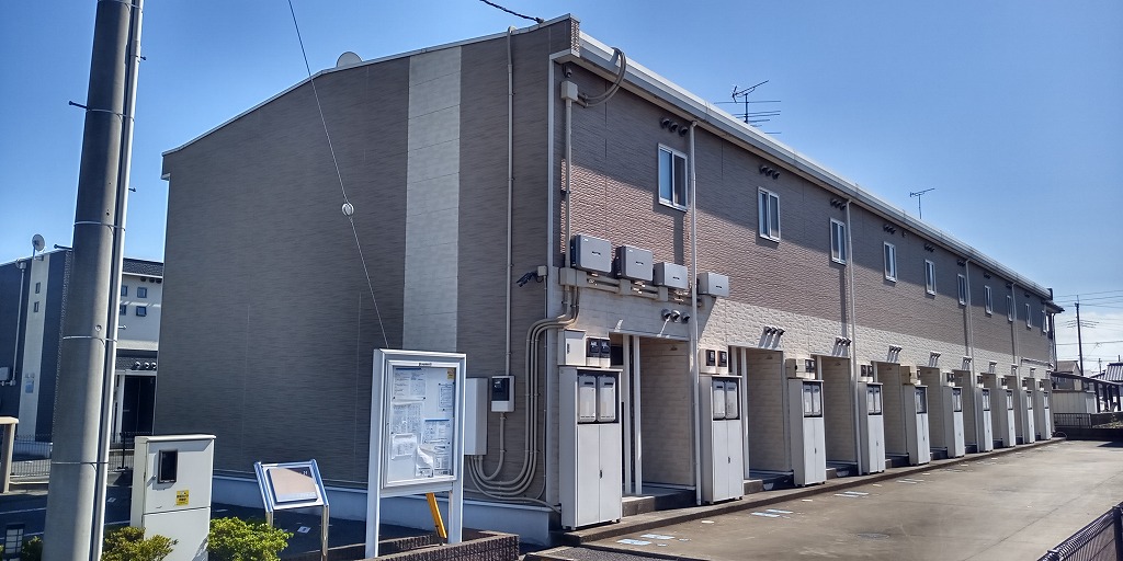 川俣駅より徒歩8分 築19年2ヶ月 2階建の賃貸物件