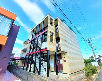 佐賀駅より徒歩17分 築19年4ヶ月 3階建の賃貸物件