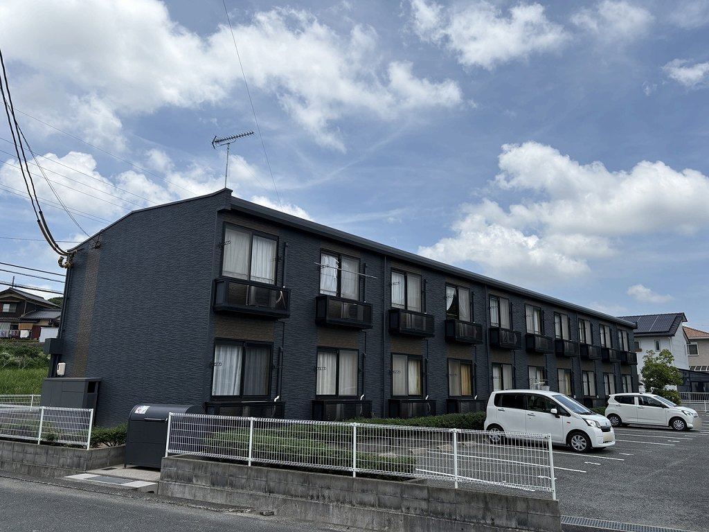 常盤駅よりバス8分 築19年2ヶ月 2階建の賃貸物件