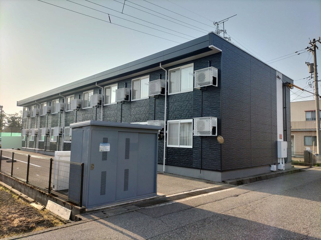 高岡駅より徒歩17分 築19年1ヶ月 2階建の賃貸物件