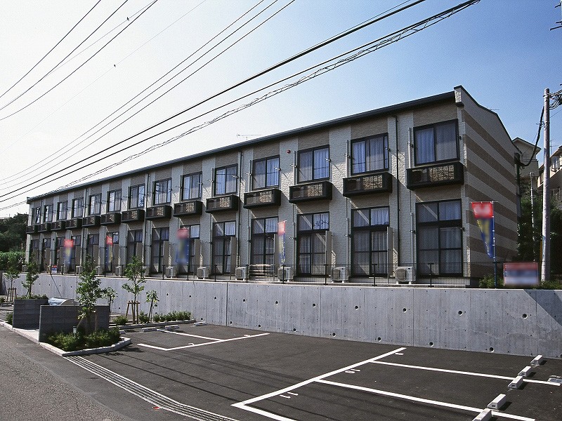 宮前平駅よりバス21分 築19年3ヶ月 2階建の賃貸物件