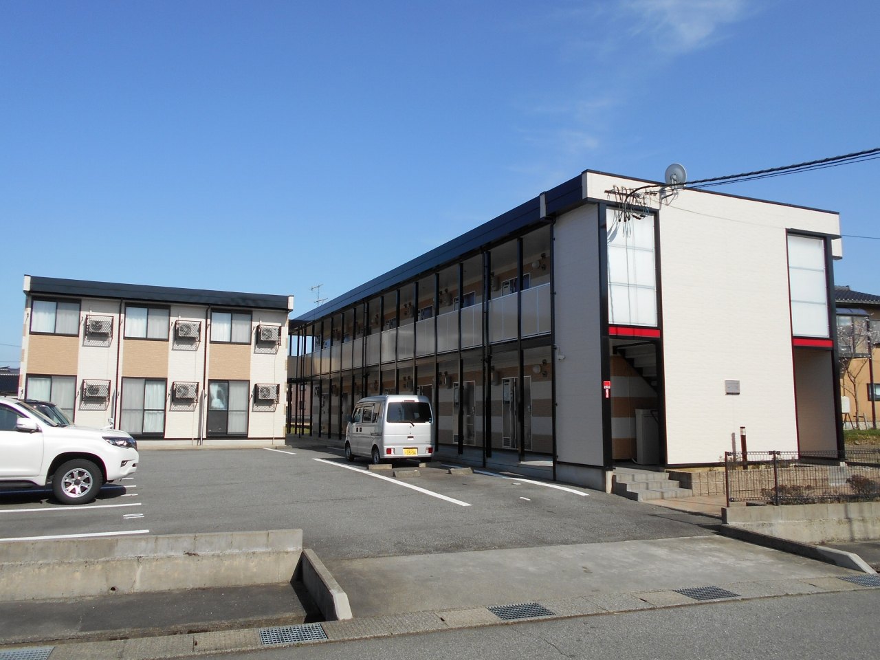 レオパレスカーサアバンスの賃貸物件