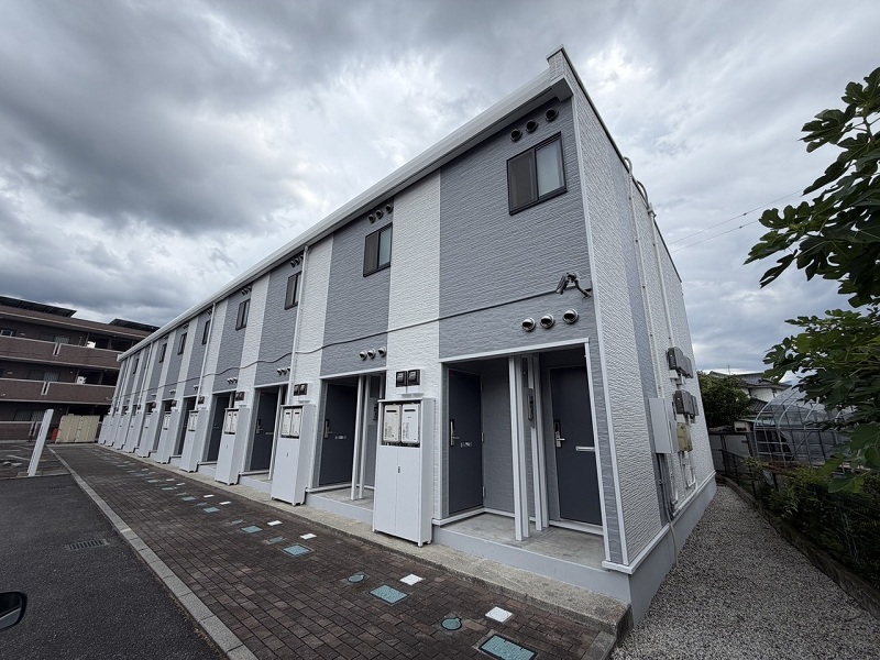 甲府駅よりバス18分 築19年4ヶ月 2階建の賃貸物件