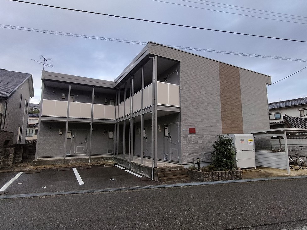 レオパレスクリスタル笠舞２の賃貸物件