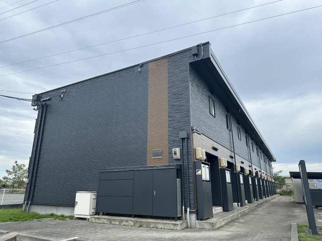 横手駅より徒歩10分 築18年3ヶ月 2階建の賃貸物件