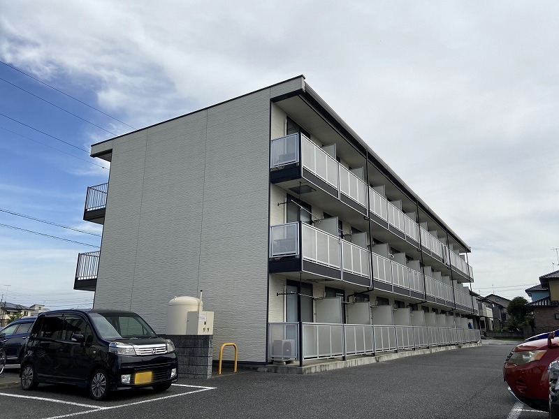 太田駅より徒歩22分 築18年7ヶ月 3階建の賃貸物件